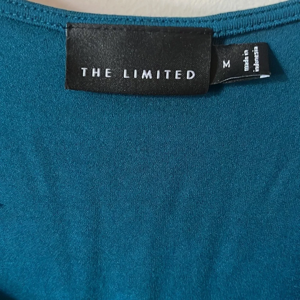 The Limited top - Picture 3 of 4